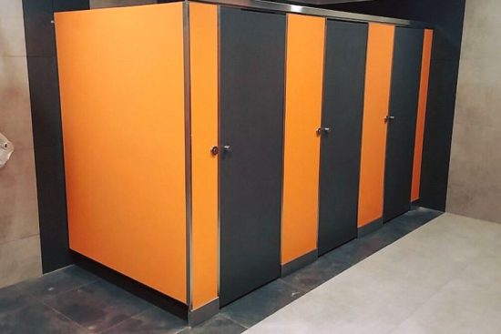 Toilet Cubicle Partition Supplier (2)