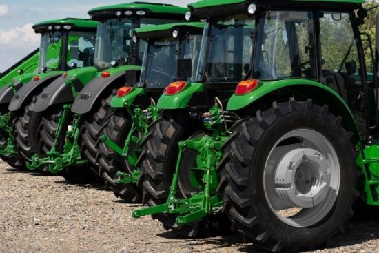 australia-tractors-market