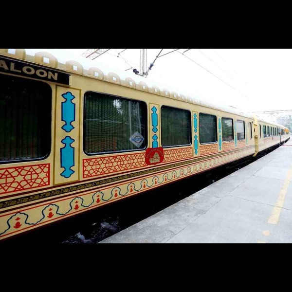 Palace On Wheels - 2nds image (1)